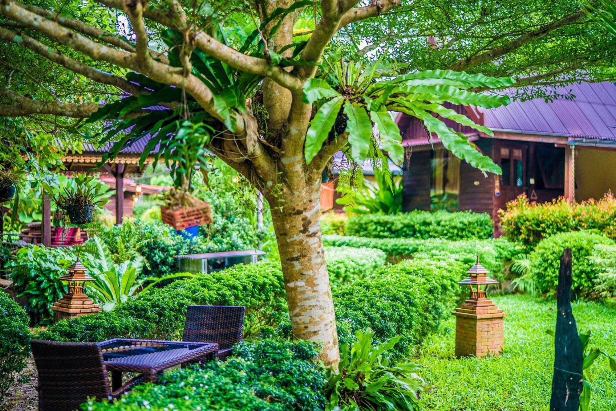 Leeloo Paradise Khanom Exterior photo